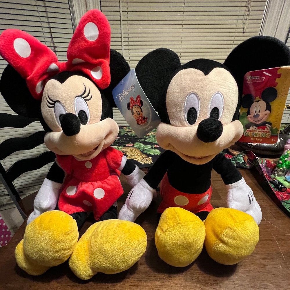 Mickey & Minnie Mouse Disney🐭 16" Plush Set 💞 Nwt